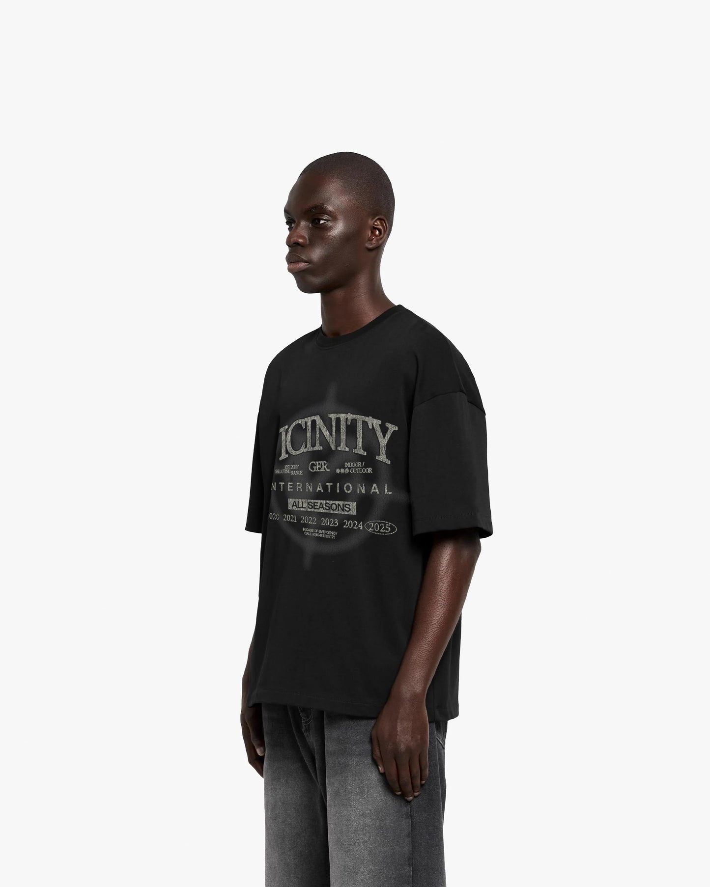 ALL SEASONS TEE BLACK