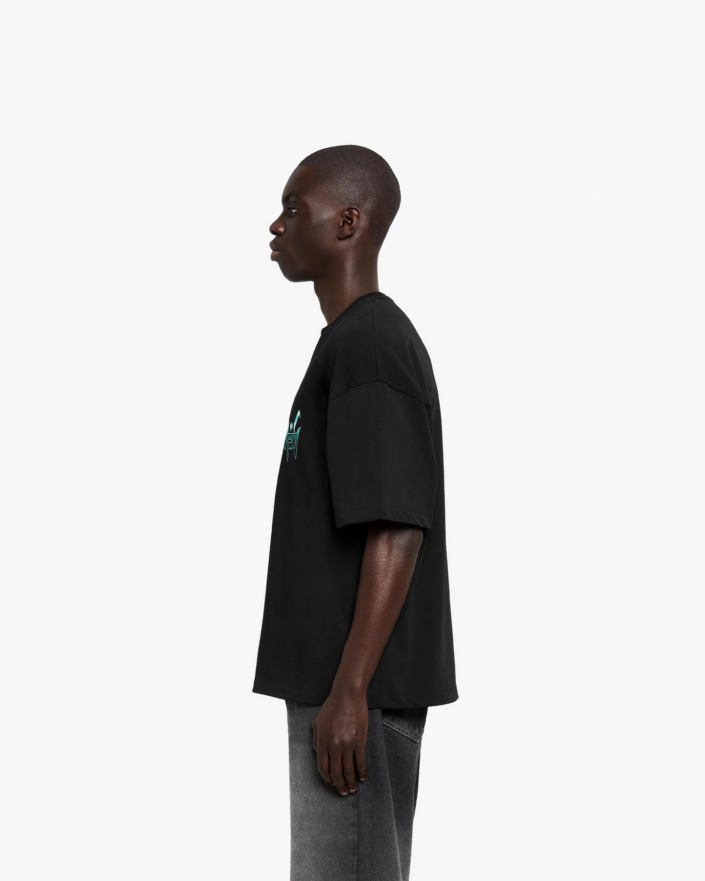 CHROMATIC TEE BLACK