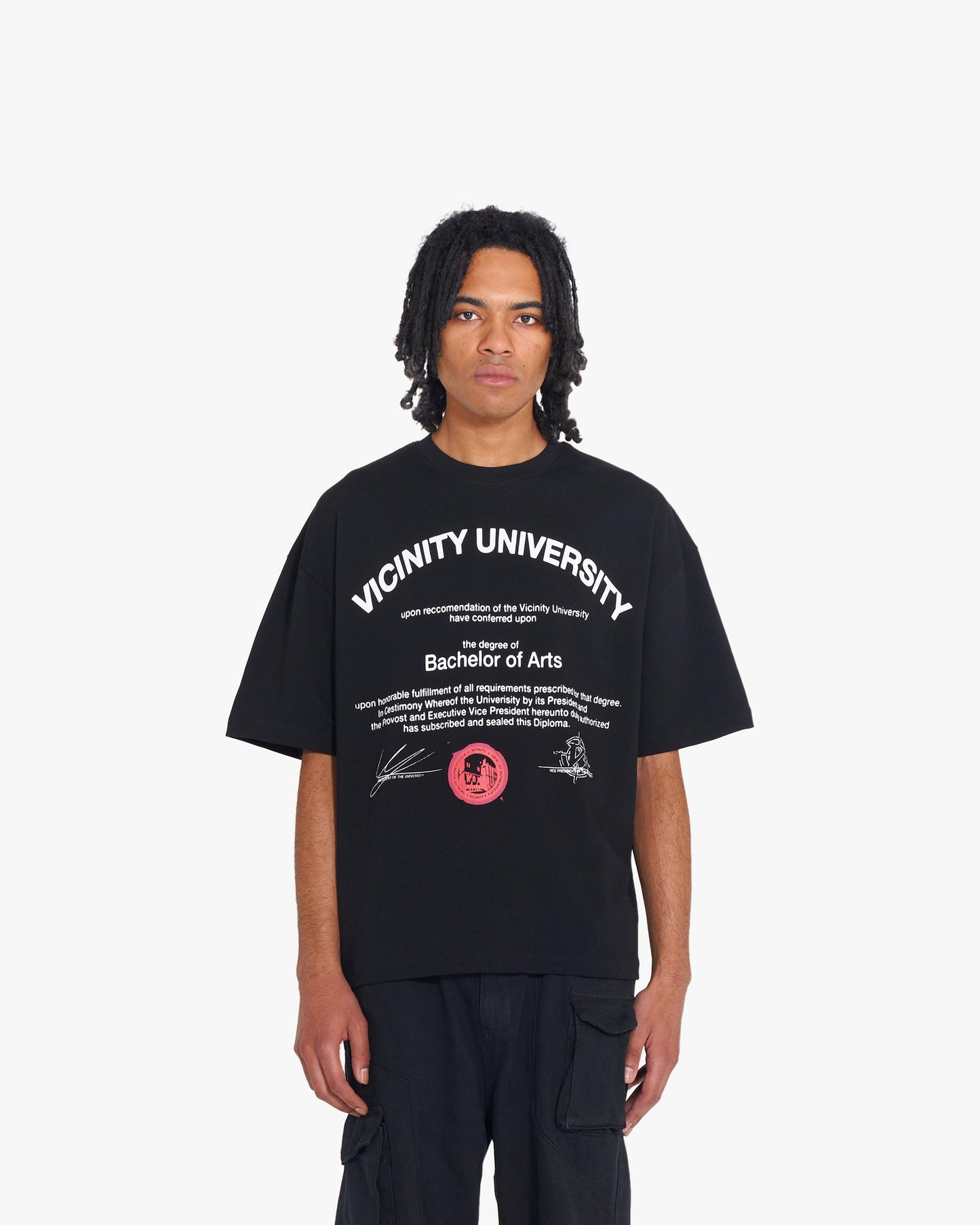 UNIVERSITY TEE BLACK